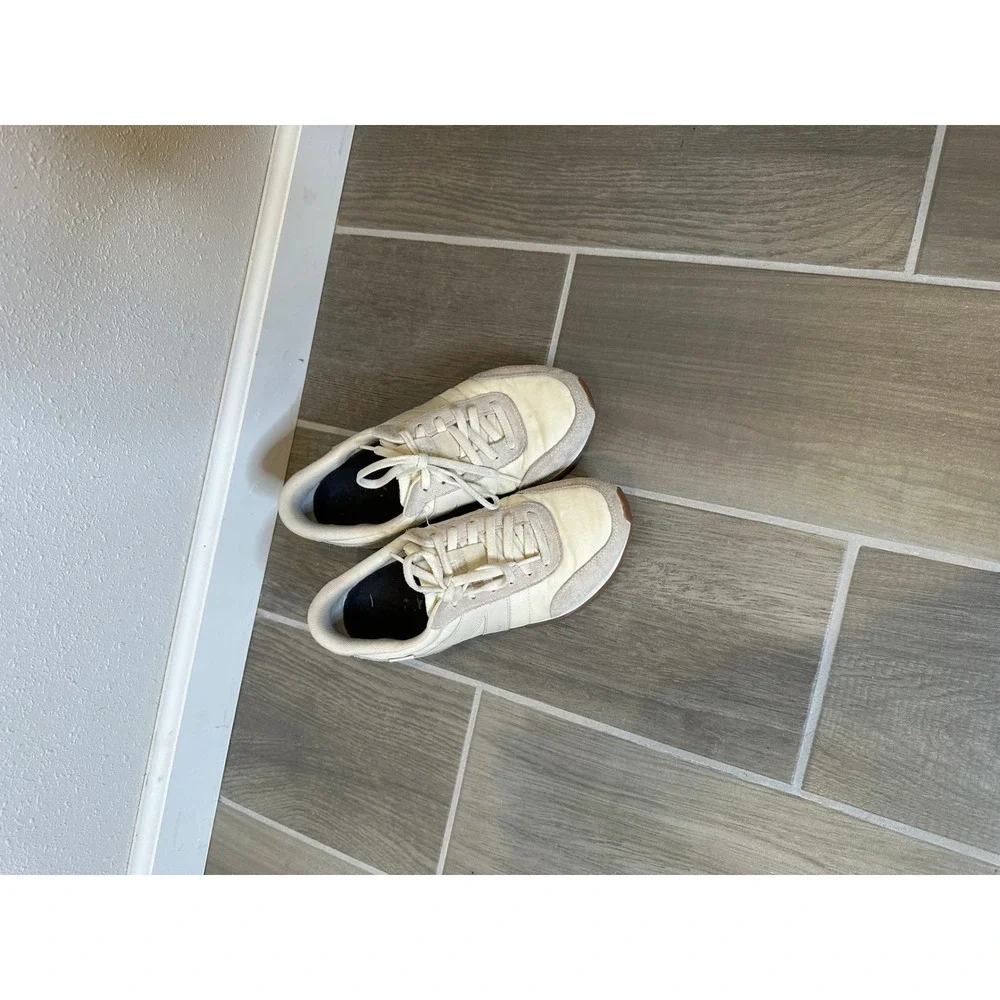 Kizik Milan Hands-Free Sneakers Womens 8 Eggshell‎ Ivory Suede Nylon